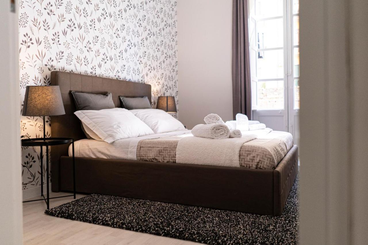 Casa Mago Apartment คาตาเนีย ภายนอก รูปภาพ