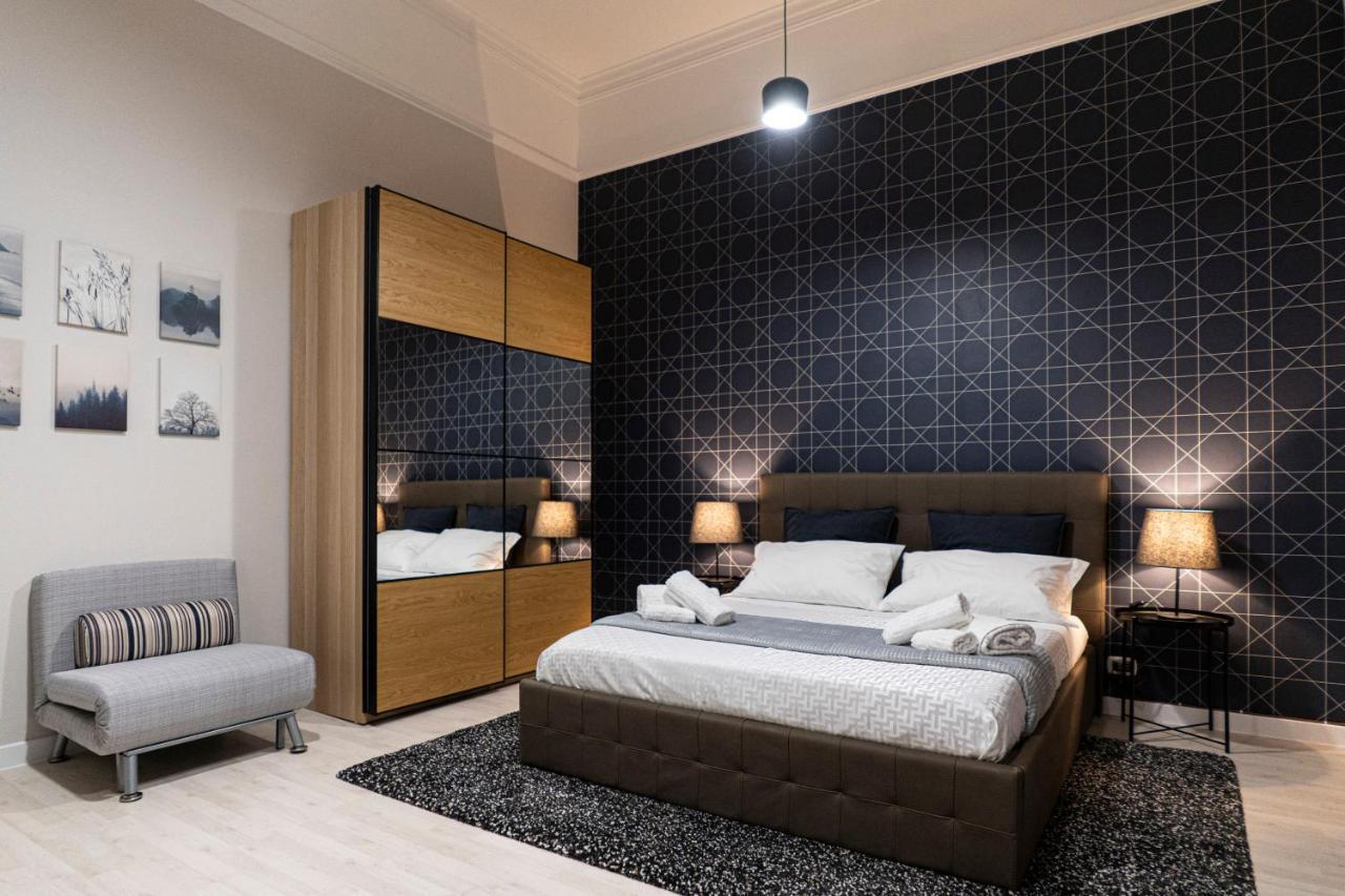 Casa Mago Apartment คาตาเนีย ภายนอก รูปภาพ